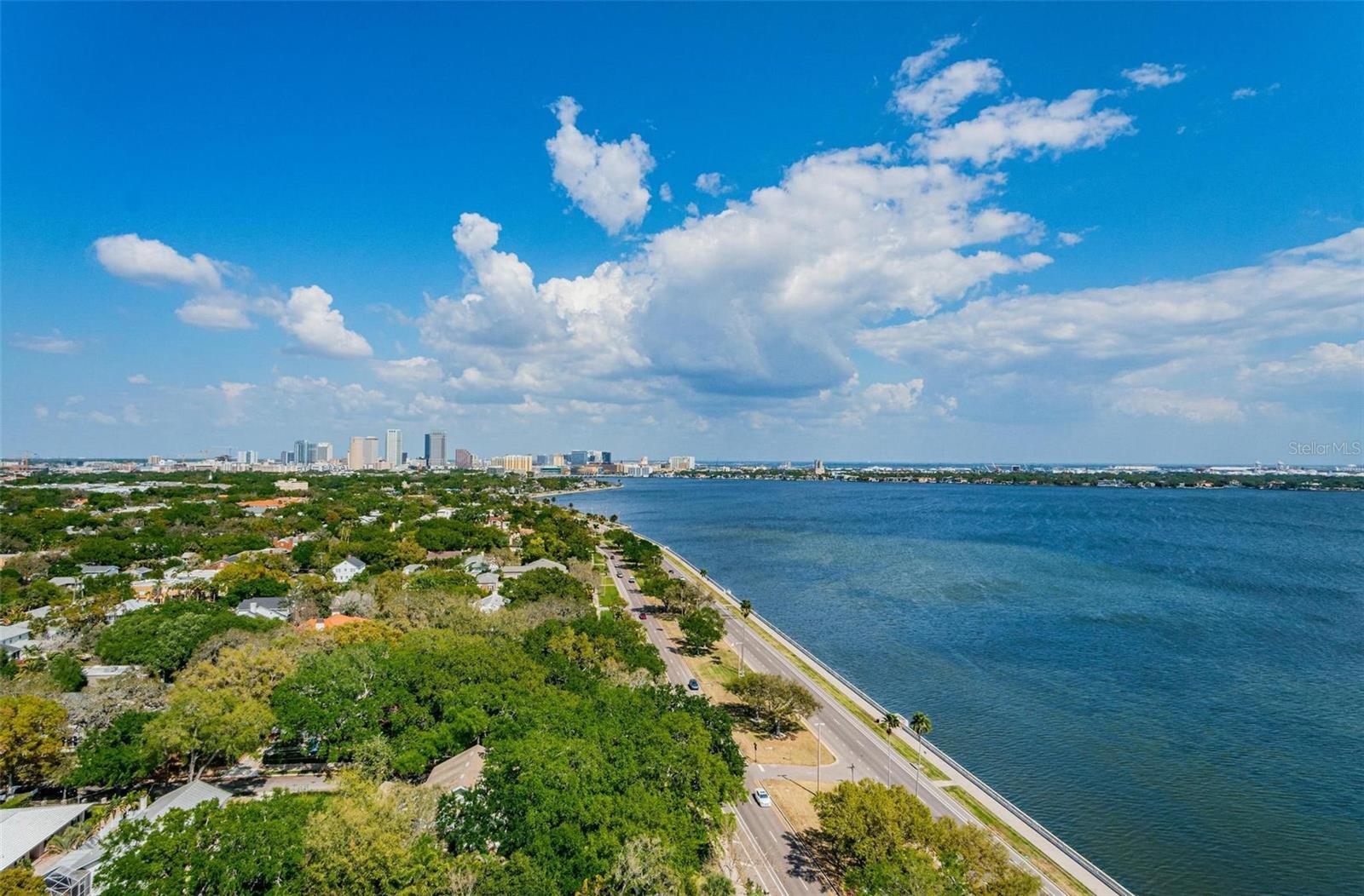 HYDE PARK HOUSE - Residential