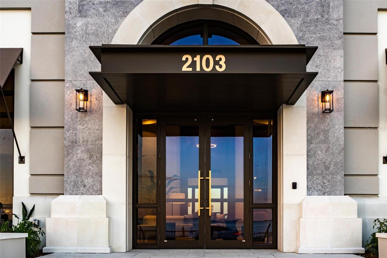 HYDE PARK HOUSE - Residential