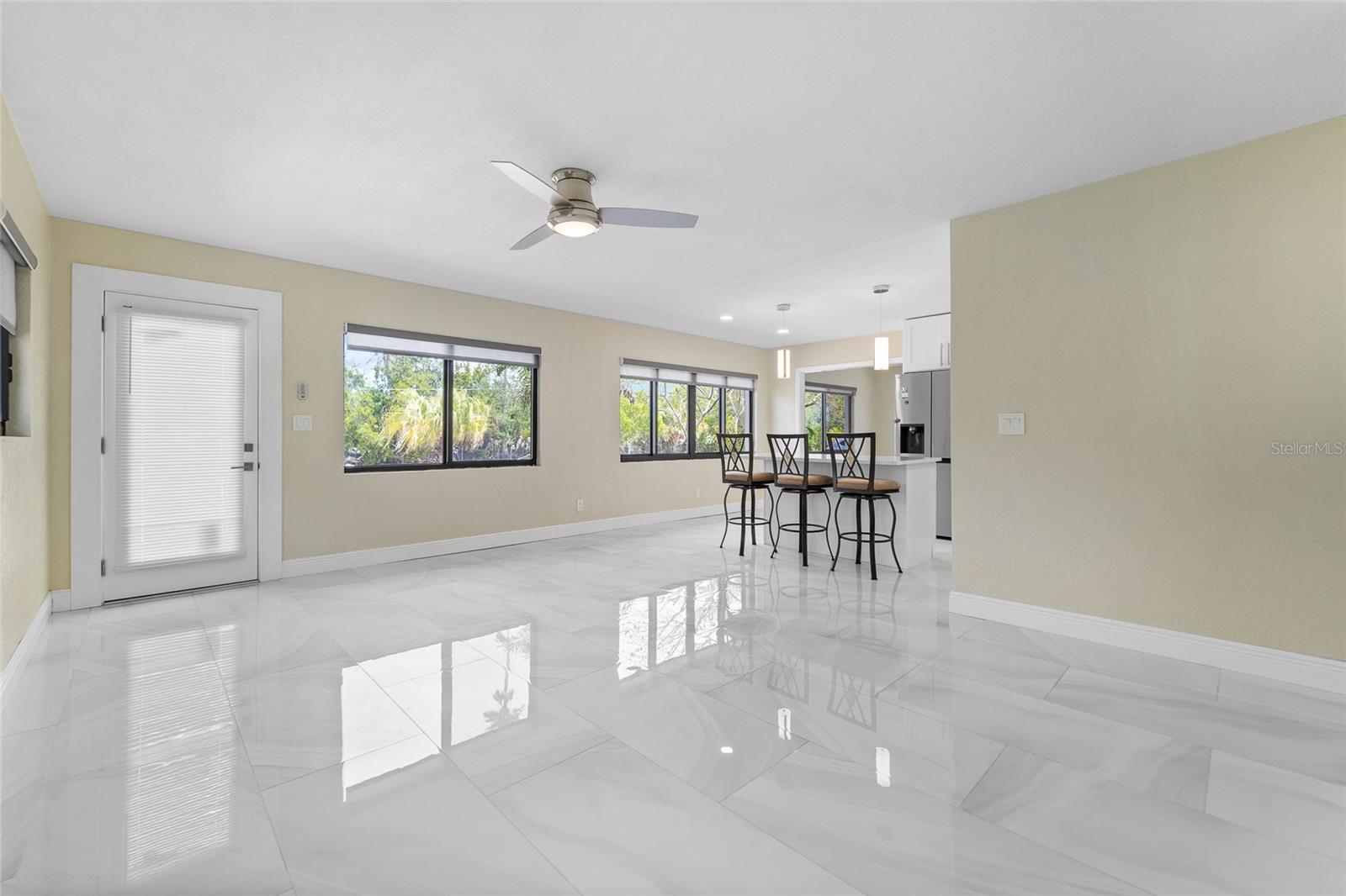 3214 E MARITANA DRIVE