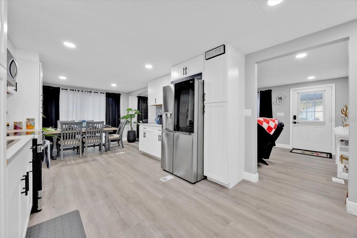 DINNER LAKE ESTATES - Residential