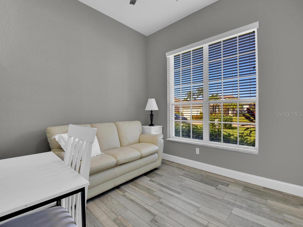 DEL VERA COUNTRY CLUB - Residential