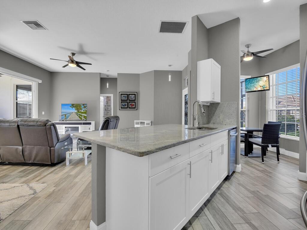 DEL VERA COUNTRY CLUB - Residential