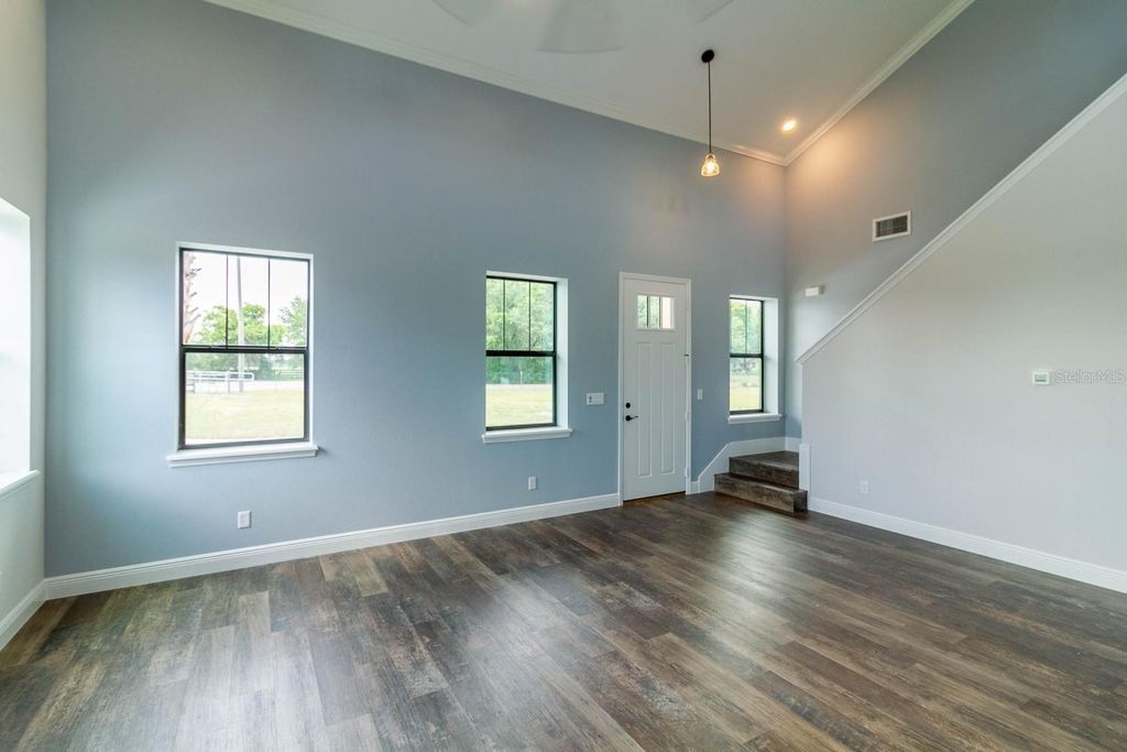 Photo of 18 Apawamis Drive, Mount Plymouth, FL 32776 (MLS # G5109414)