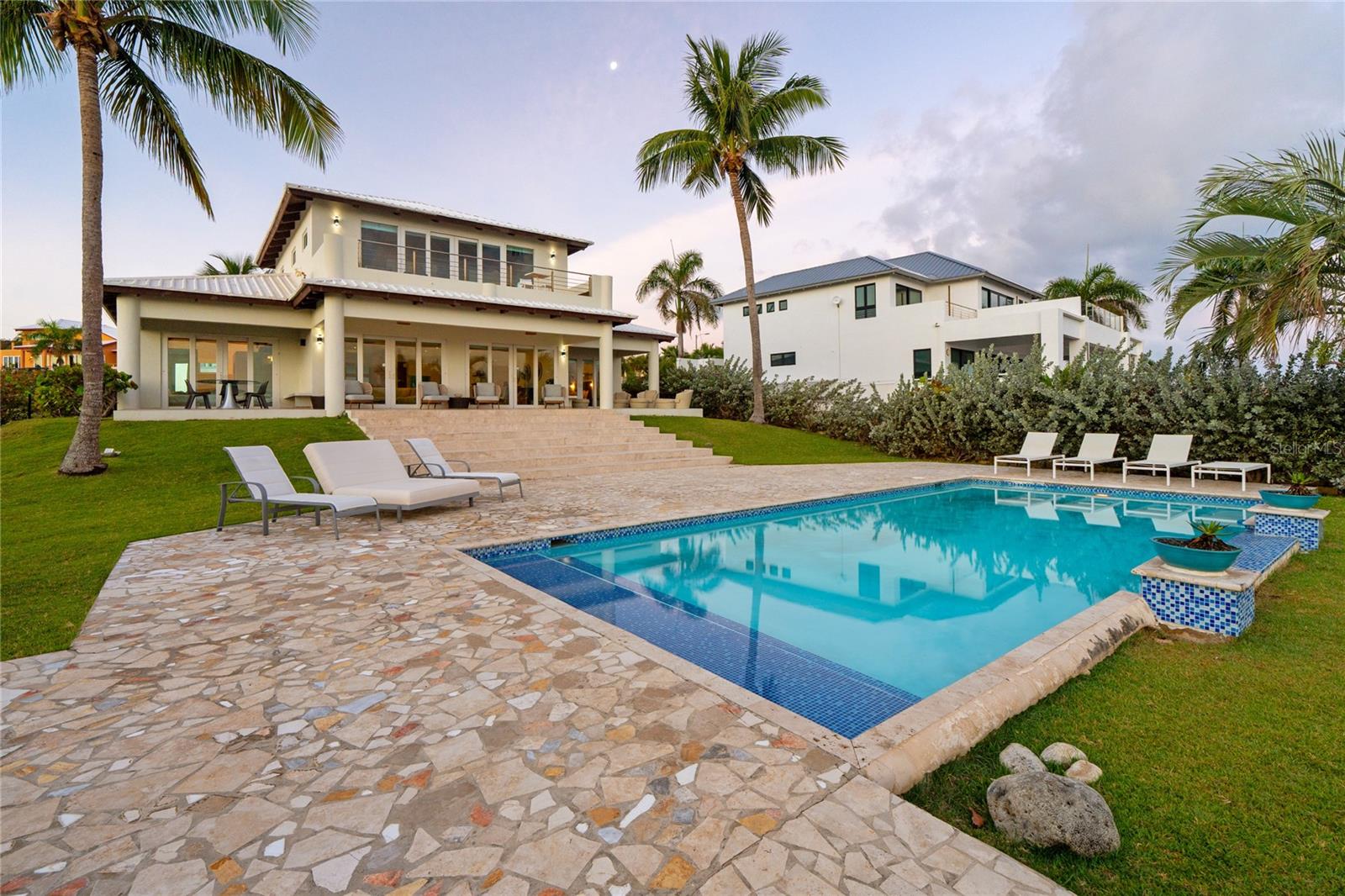 MARTINEAU BAY RESORT - Residential