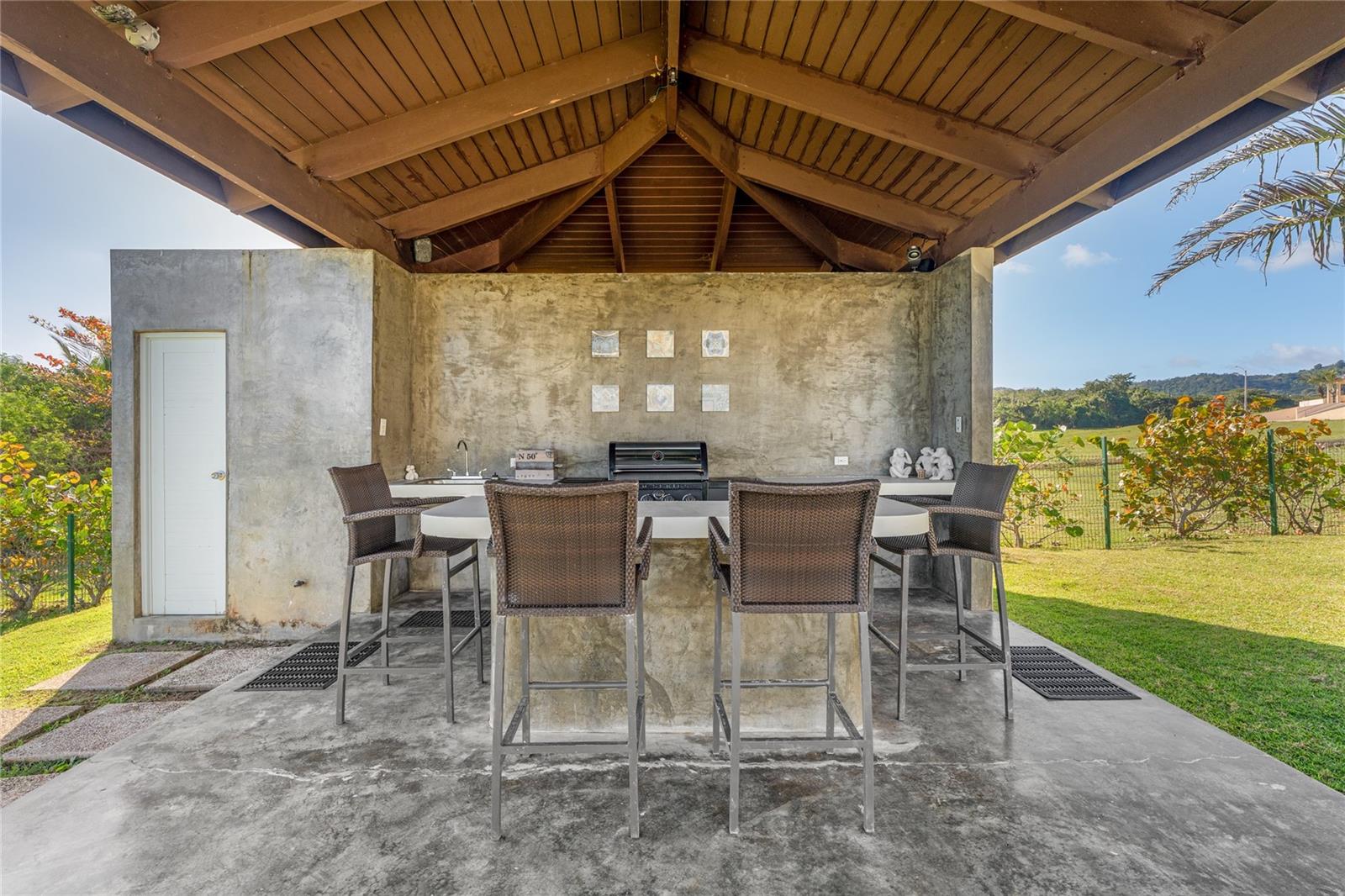 MARTINEAU BAY RESORT - Residential