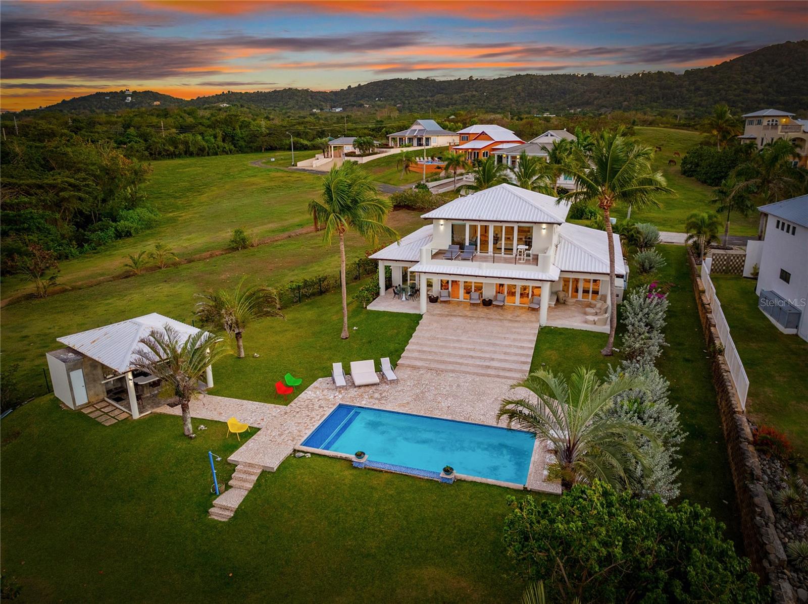 MARTINEAU BAY RESORT - Residential