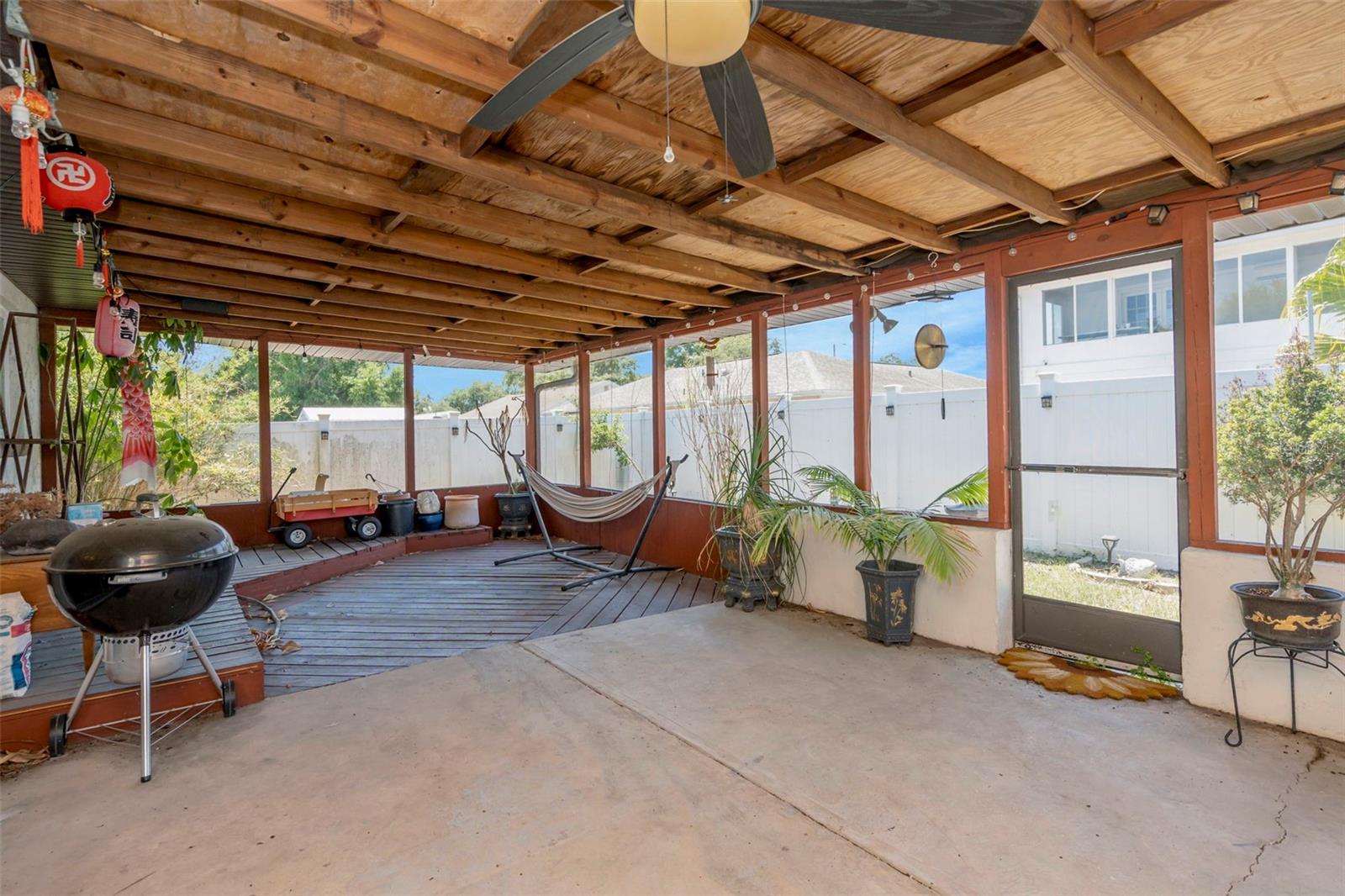 2DK|BRANDONTREE - Residential