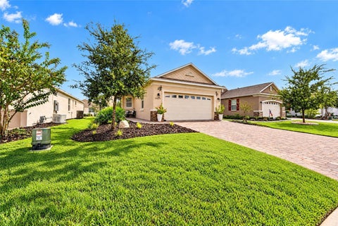 Tiny photo for 10020 SW 96th Street, Ocala, FL 34481 (MLS # OM733778)