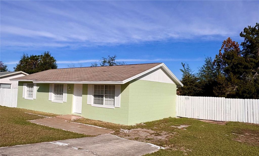 Photo of 3769 SW 148th Place, Ocala, FL 34473 (MLS # R4910198)