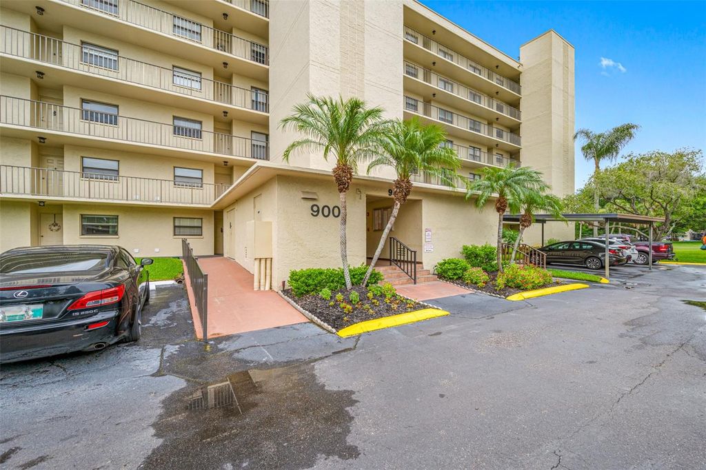 Photo of 900 Cove Cay Drive #1F, Clearwater, FL 33760 (MLS # TB8516894)