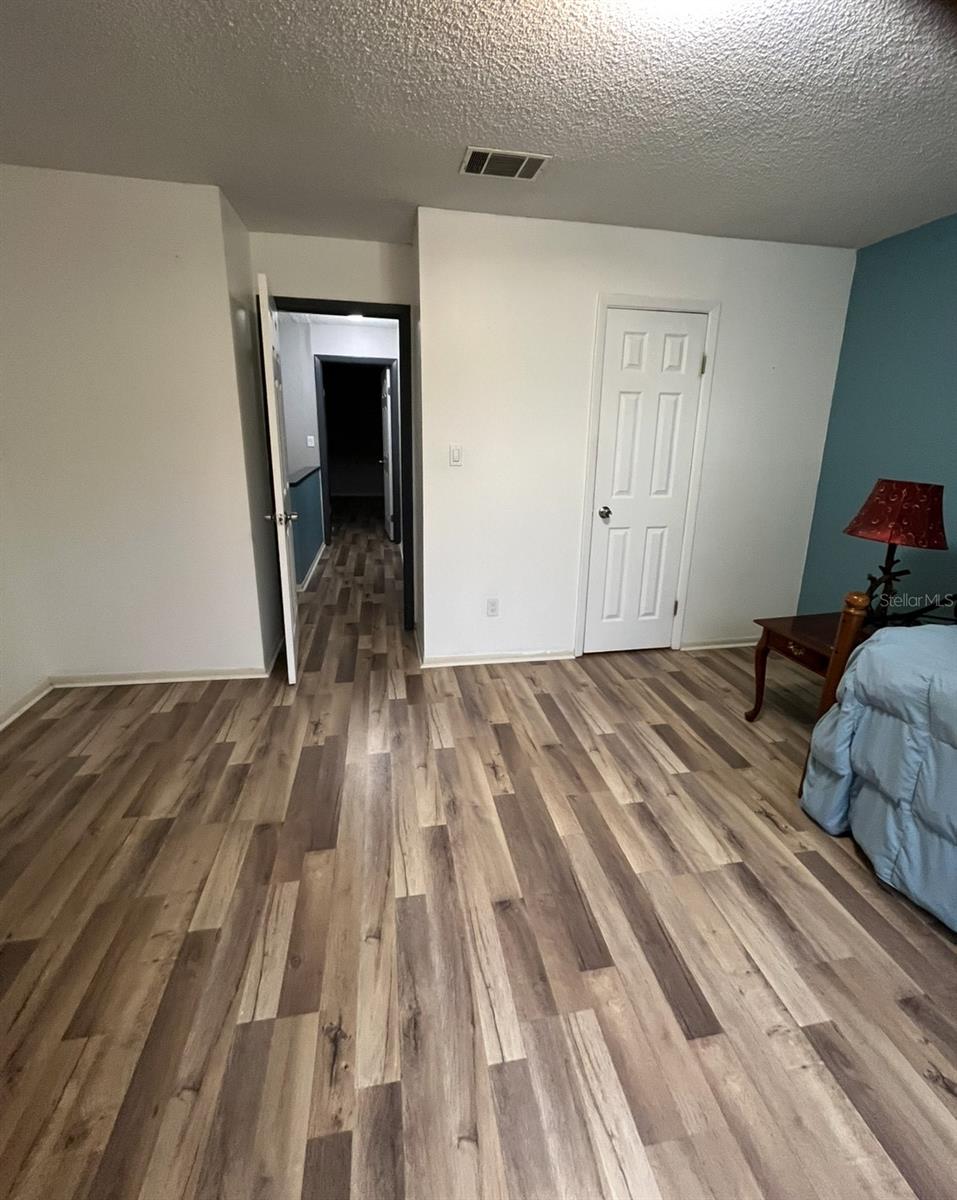 THE GREENS OF TOWNN COUNTRY - Residential