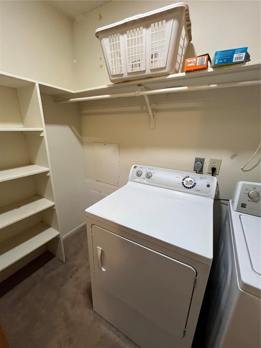 THE GREENS OF TOWNN COUNTRY - Residential