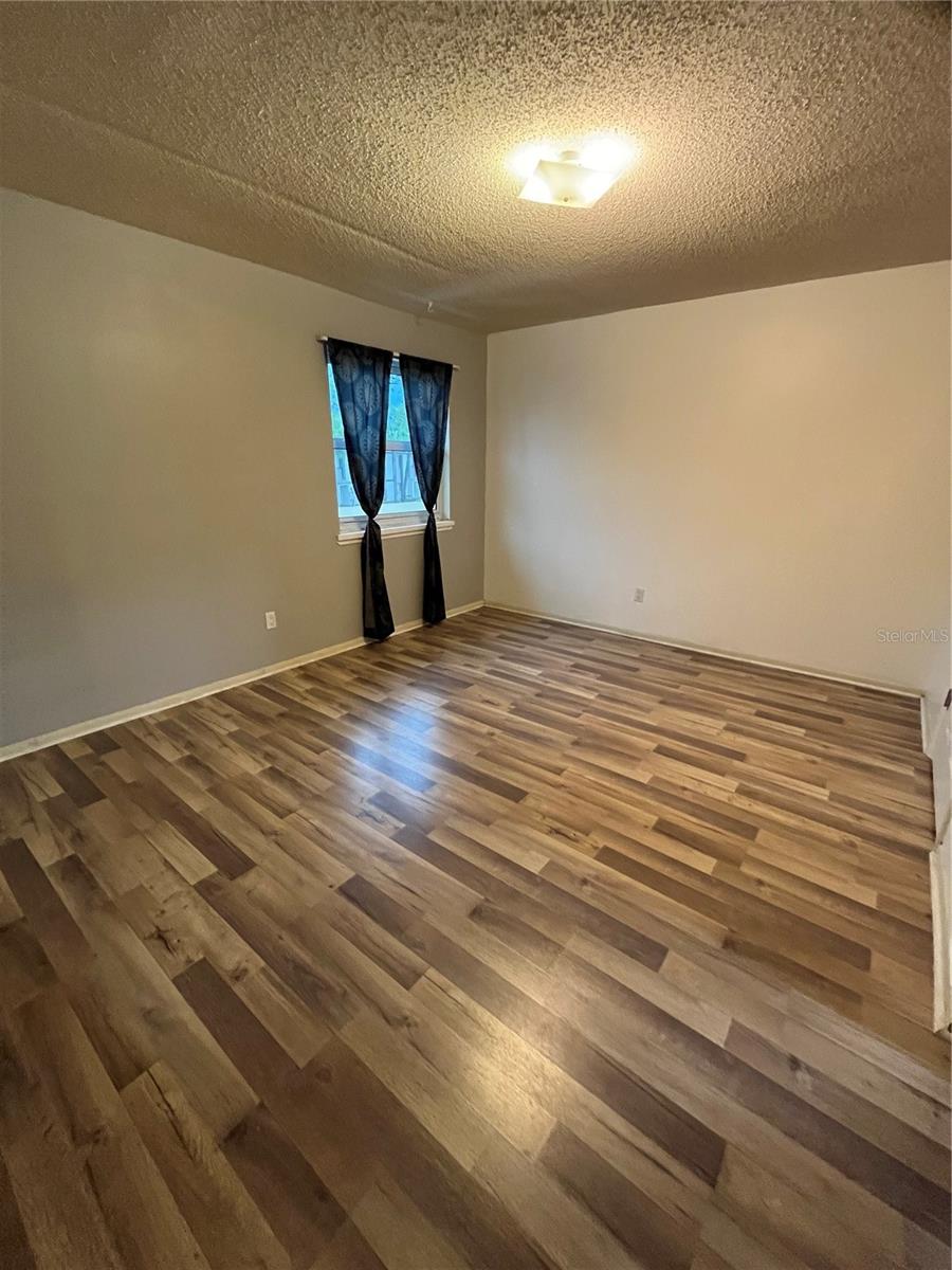 THE GREENS OF TOWNN COUNTRY - Residential