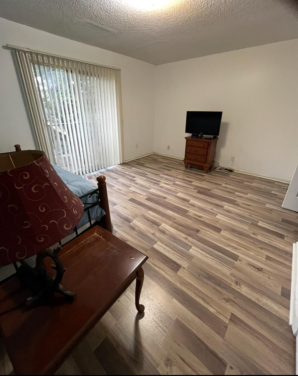 THE GREENS OF TOWNN COUNTRY - Residential