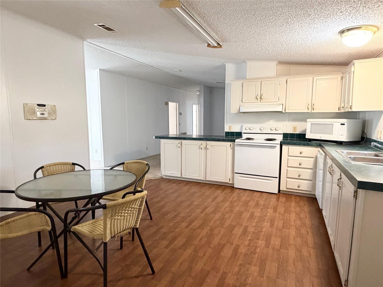 WOODGATE VILLAGE - Residential