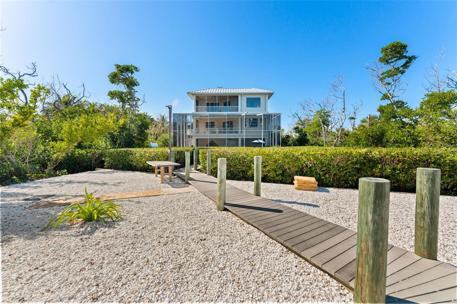 EAST SHORE ACRES 02 - Residential