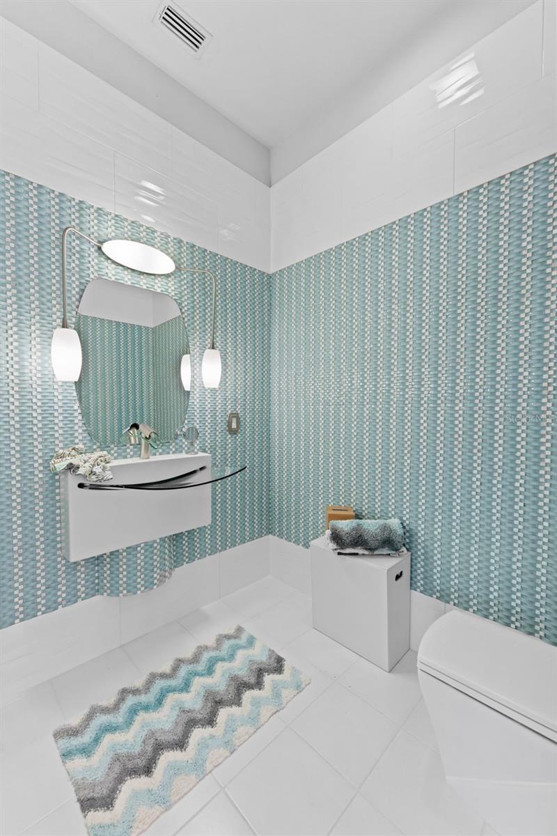 EAST SHORE ACRES 02 - Residential