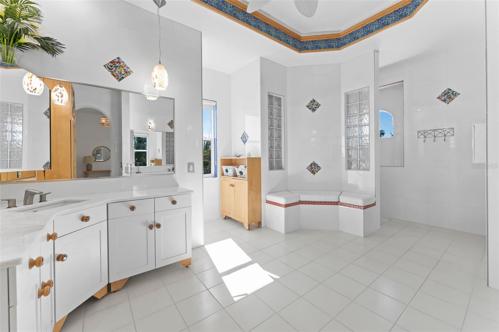 EAST SHORE ACRES 02 - Residential