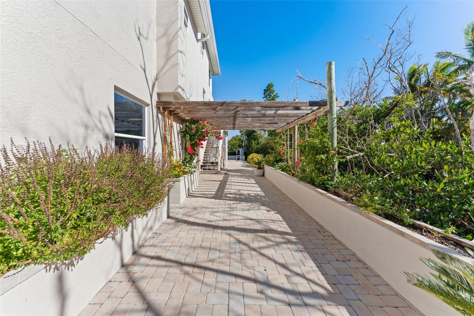 EAST SHORE ACRES 02 - Residential