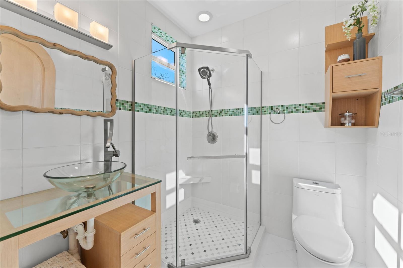 EAST SHORE ACRES 02 - Residential