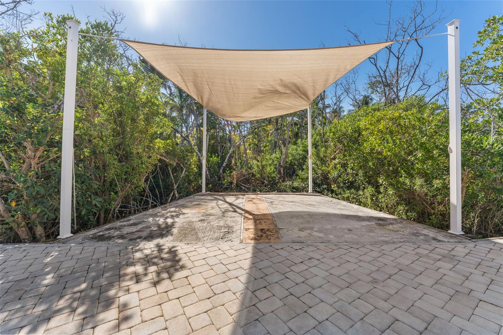 EAST SHORE ACRES 02 - Residential