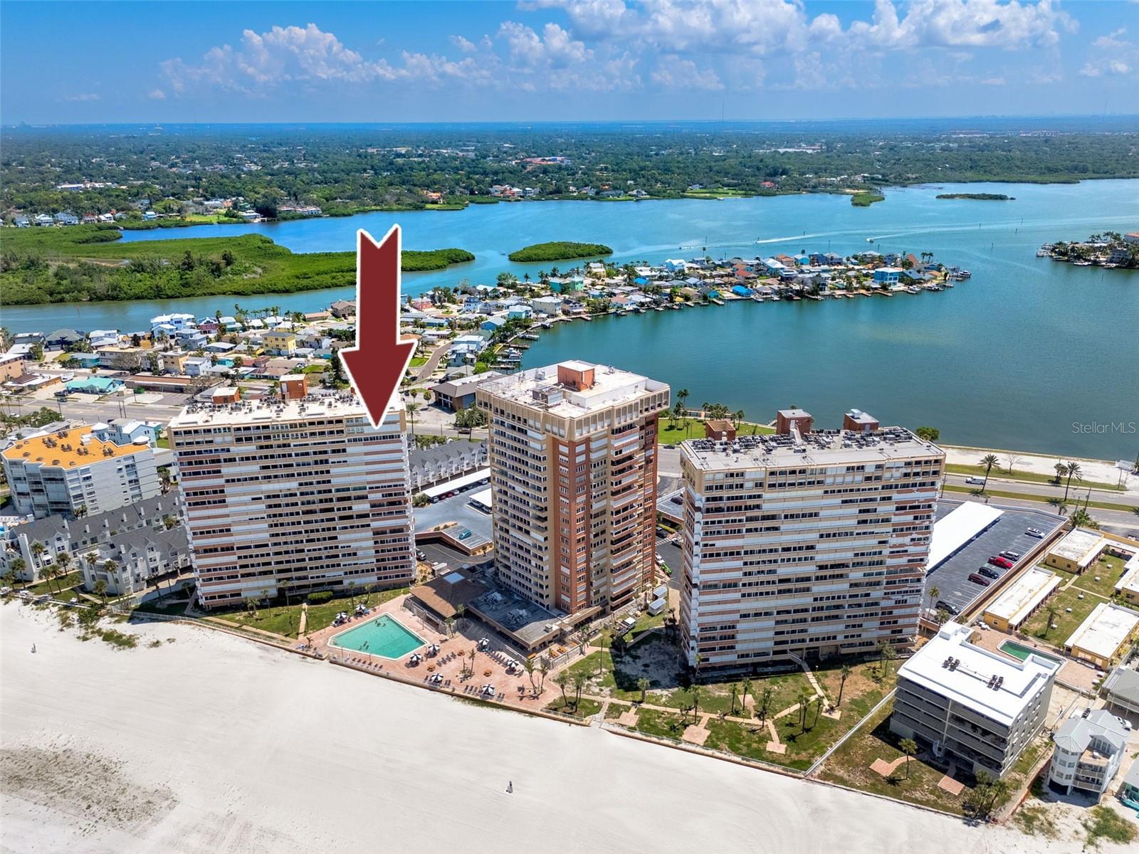 REDINGTON TOWERS 3 CONDO - Residential