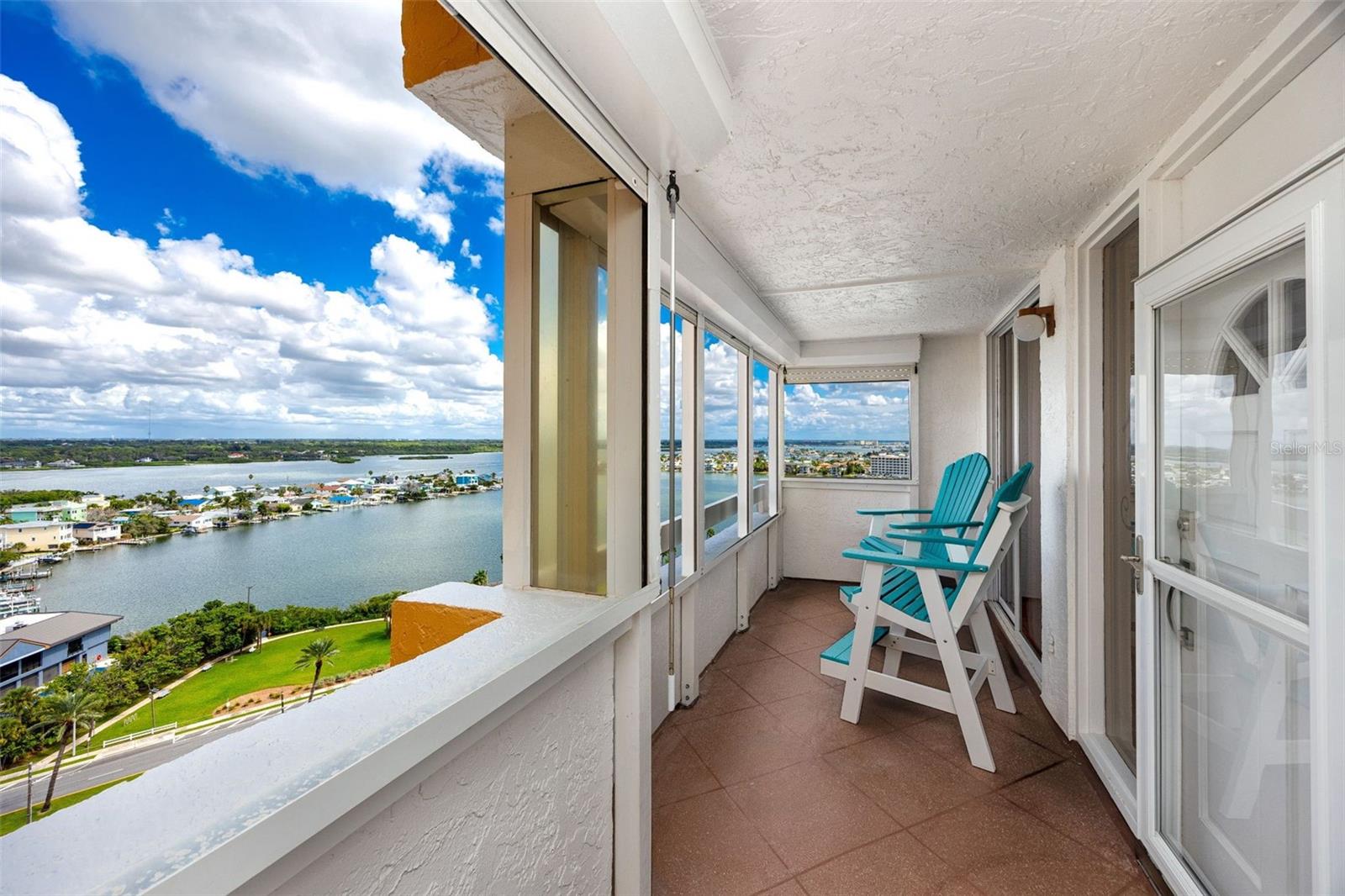 REDINGTON TOWERS 3 CONDO - Residential