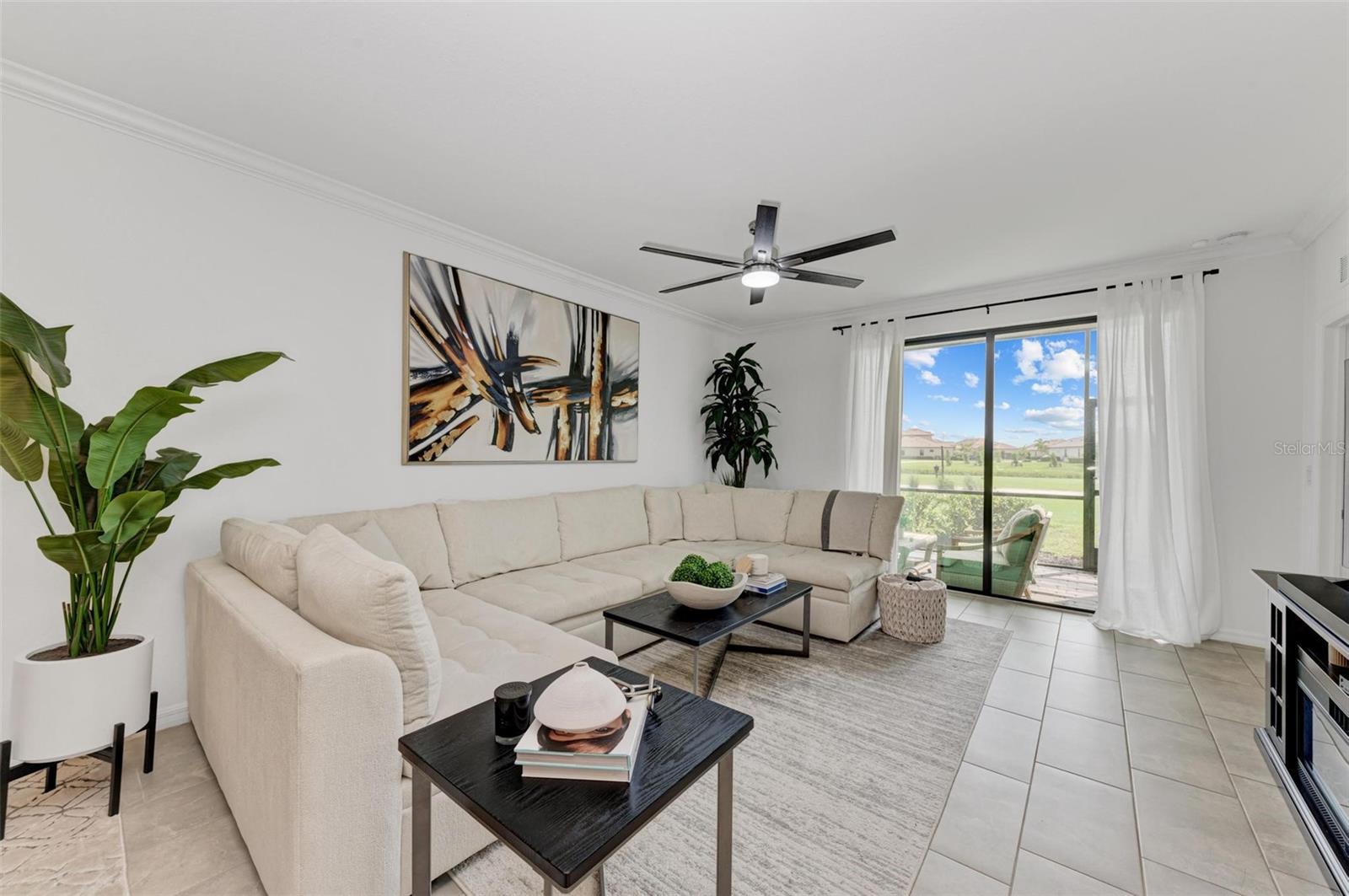VERANDA VI AT LAKEWOOD NATIONAL PH IV - Residential Lease