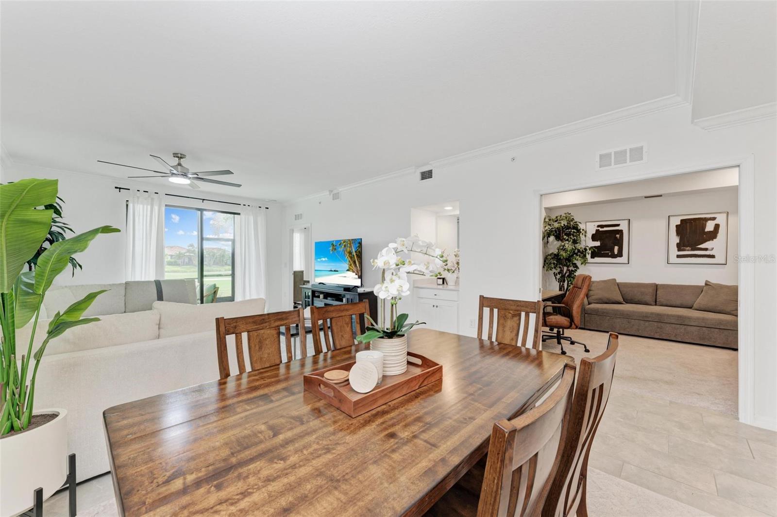 VERANDA VI AT LAKEWOOD NATIONAL PH IV - Residential Lease
