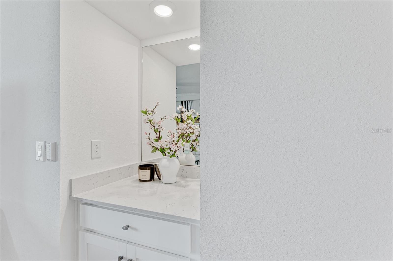 VERANDA VI AT LAKEWOOD NATIONAL PH IV - Residential Lease