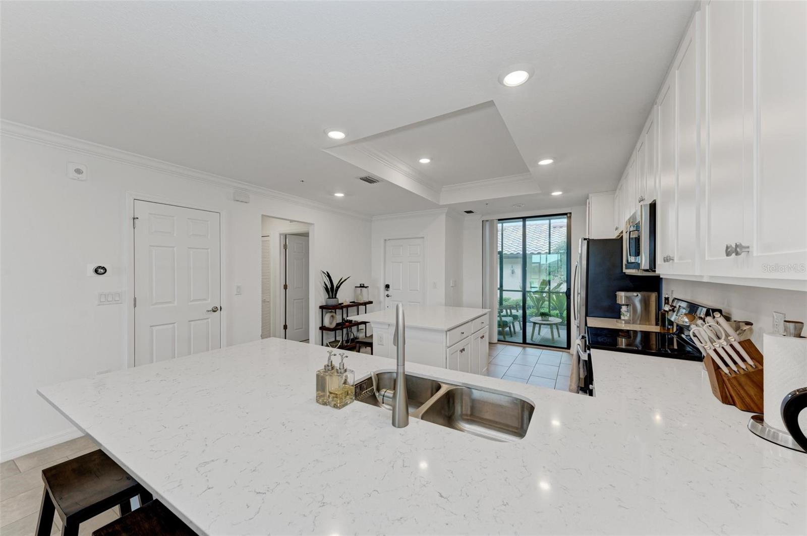 VERANDA VI AT LAKEWOOD NATIONAL PH IV - Residential Lease