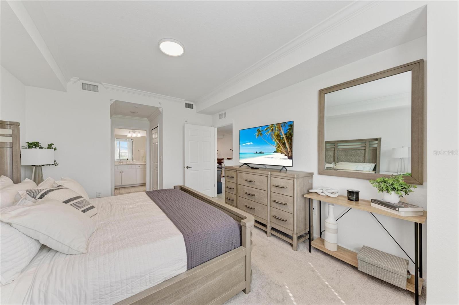 VERANDA VI AT LAKEWOOD NATIONAL PH IV - Residential Lease