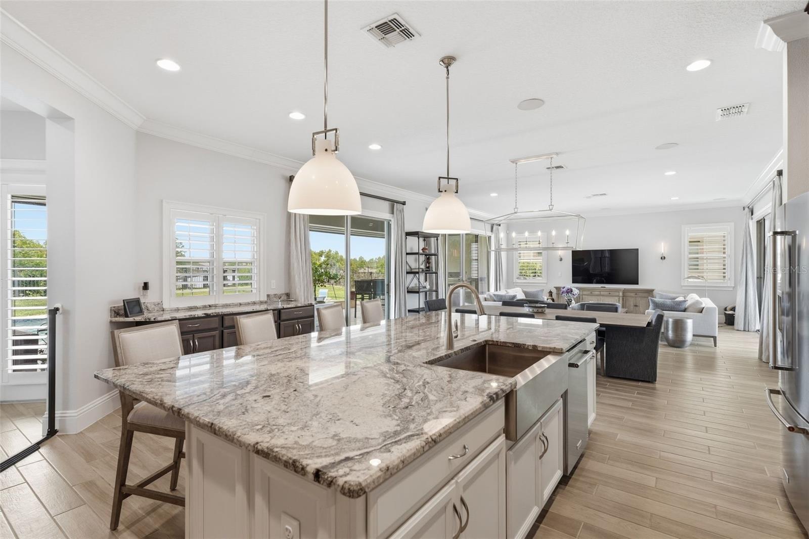 AVALON COVE - Residential
