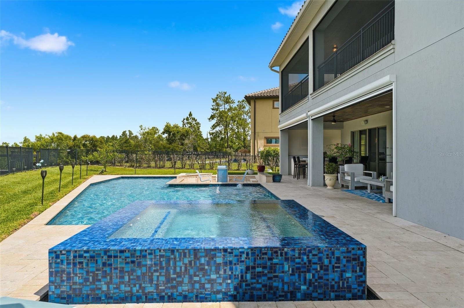 AVALON COVE - Residential