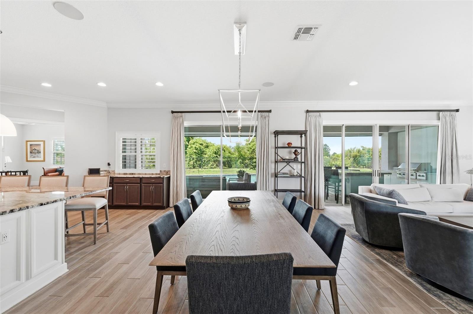 AVALON COVE - Residential