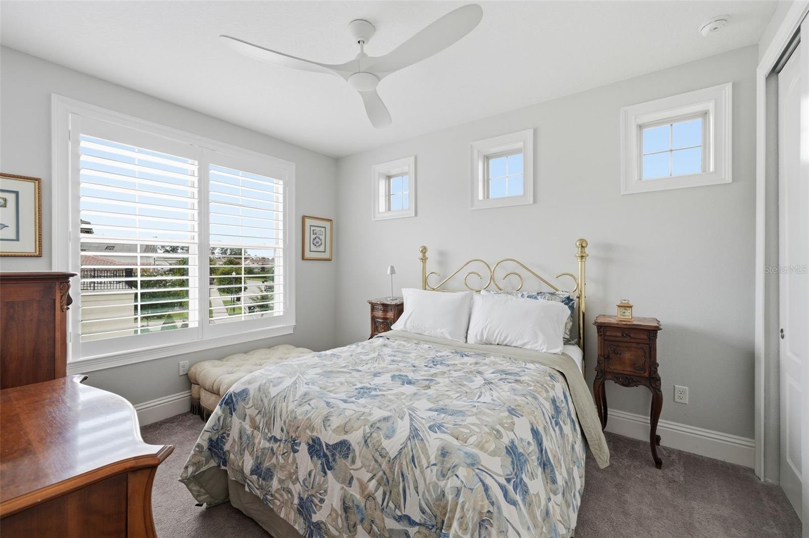 AVALON COVE - Residential