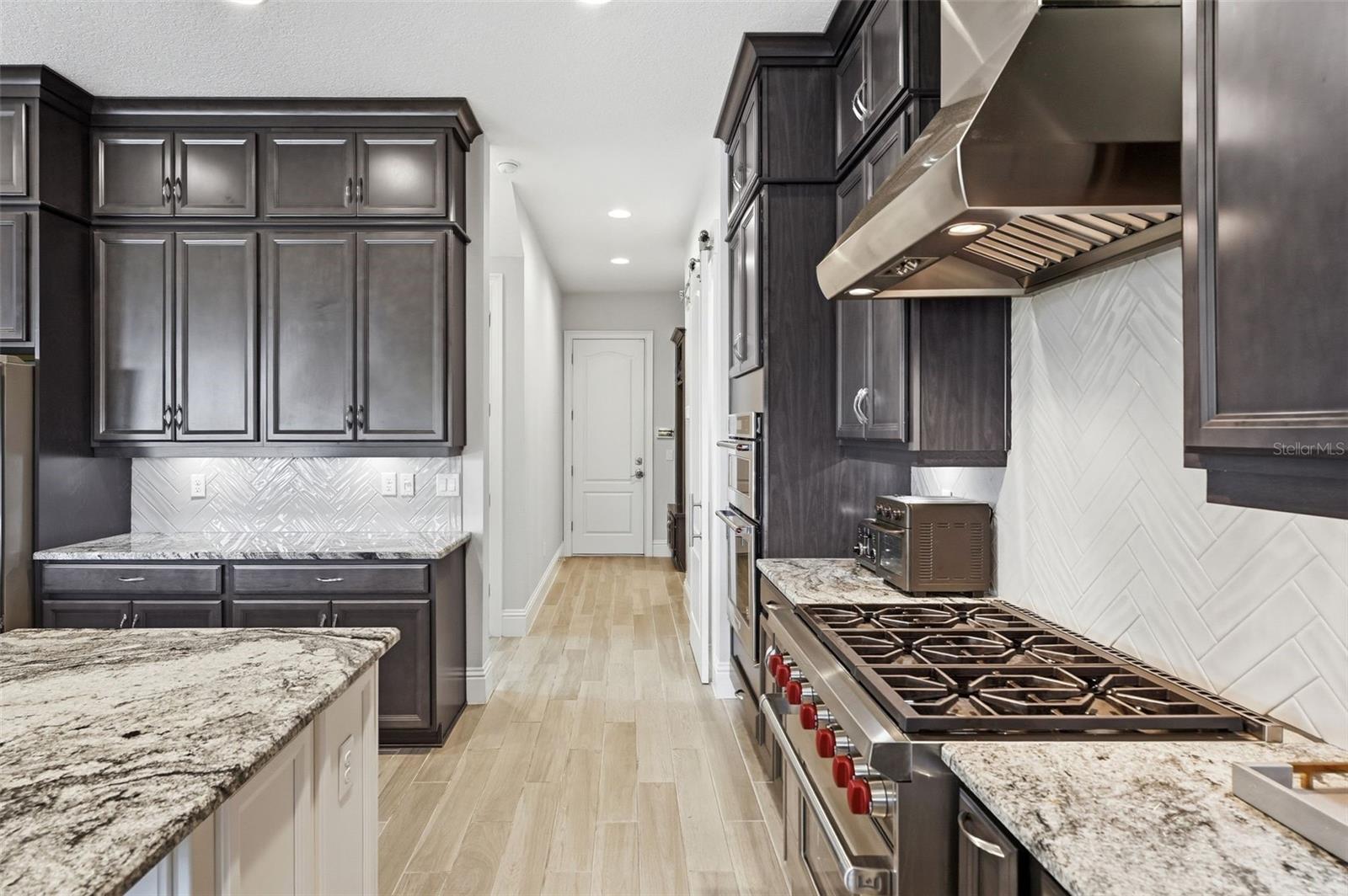 AVALON COVE - Residential