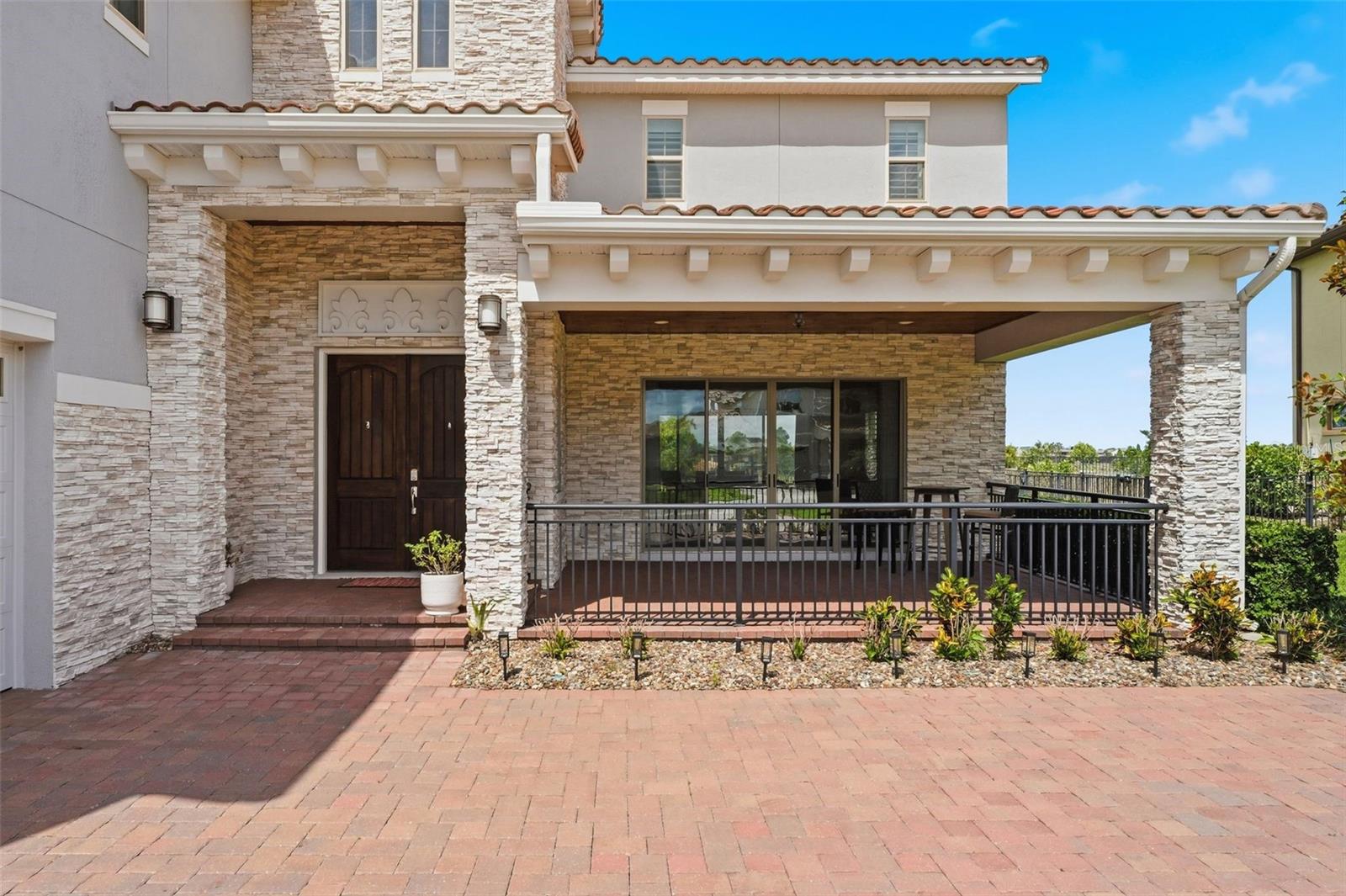AVALON COVE - Residential