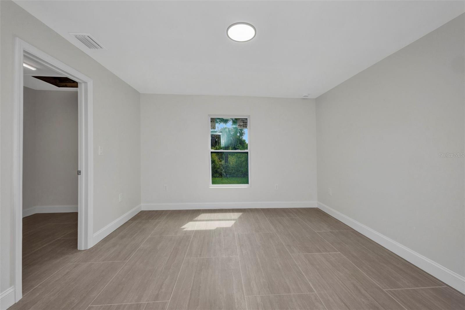 PORT CHARLOTTE SUB 07 - Residential Lease