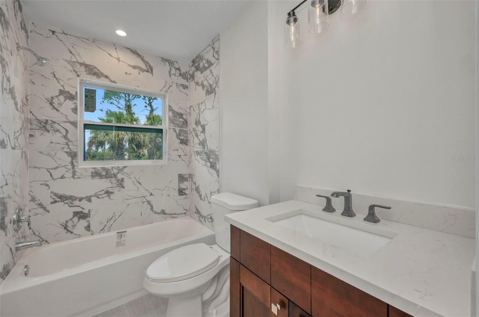 PORT CHARLOTTE SUB 07 - Residential Lease