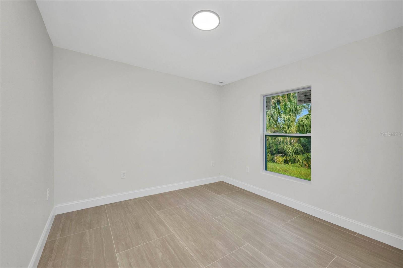 PORT CHARLOTTE SUB 07 - Residential Lease