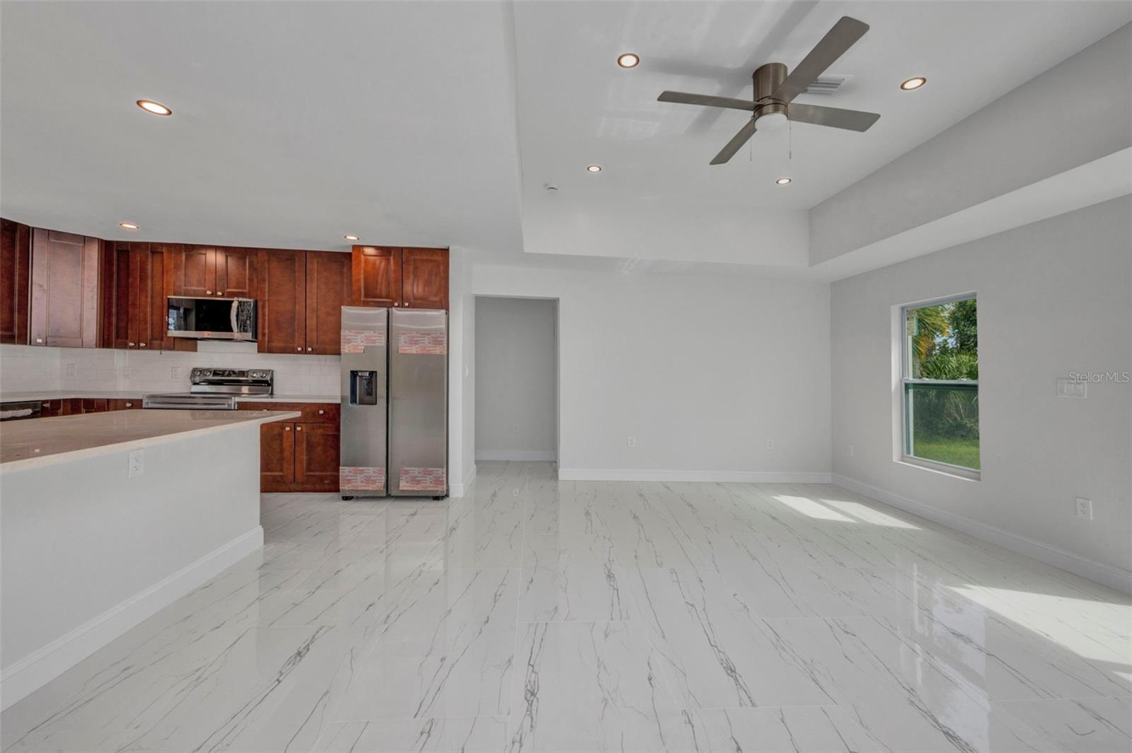 PORT CHARLOTTE SUB 07 - Residential Lease
