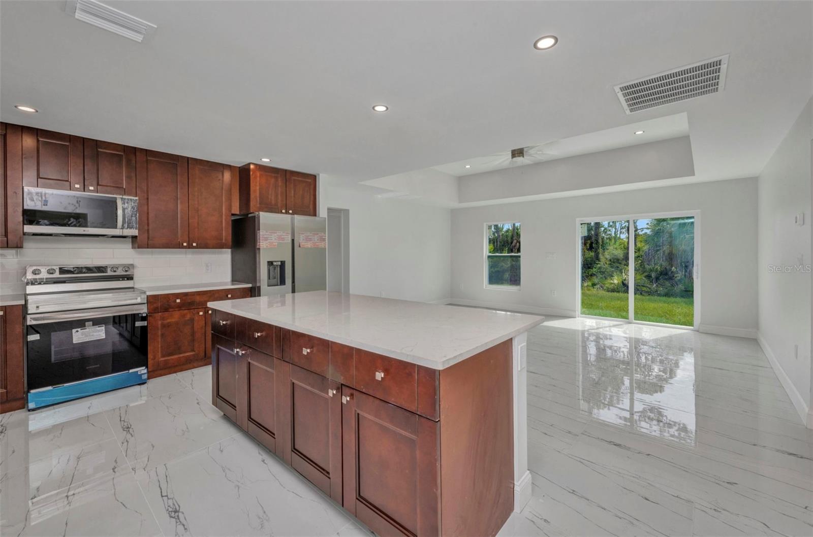 PORT CHARLOTTE SUB 07 - Residential Lease