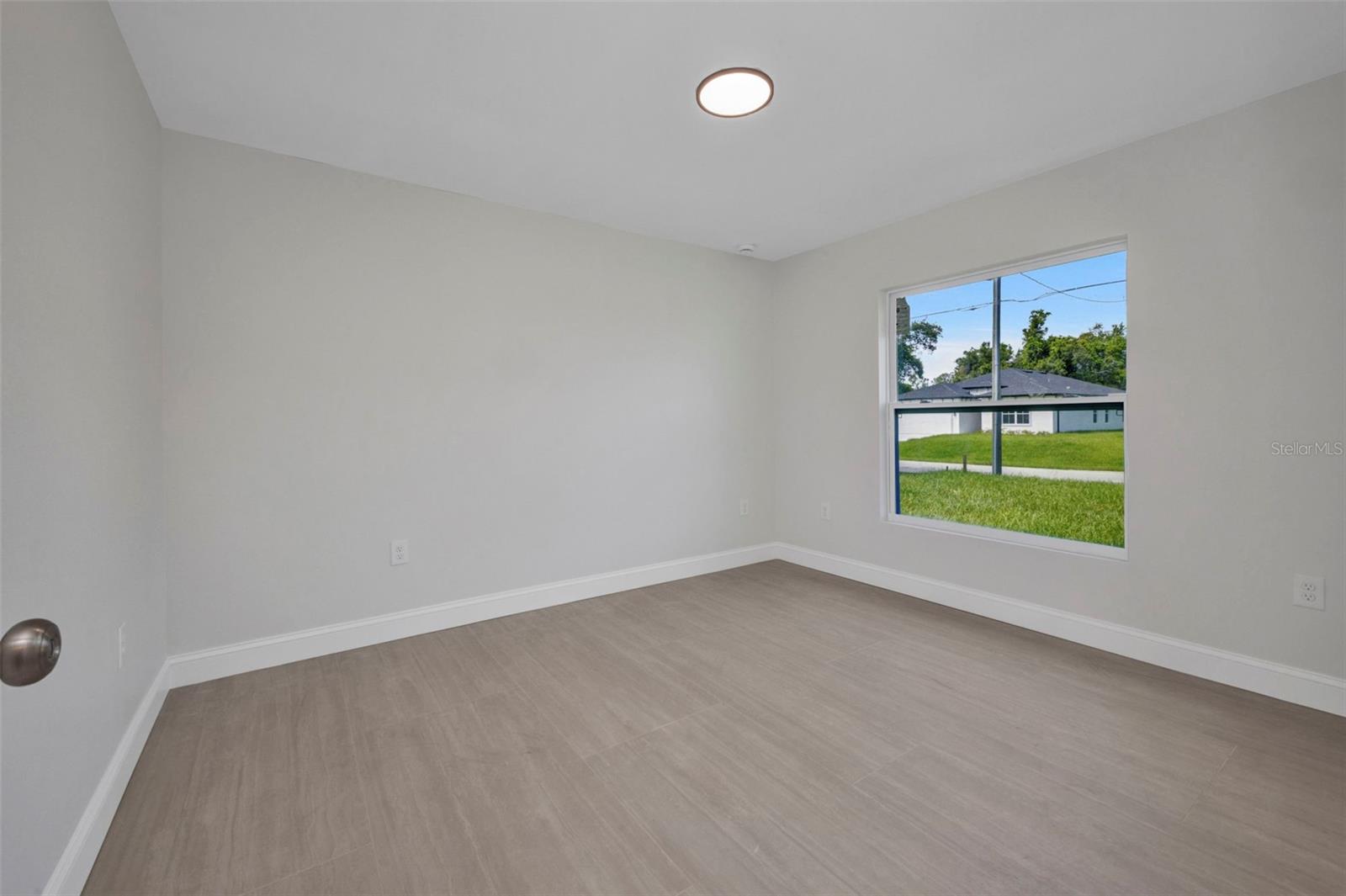 PORT CHARLOTTE SUB 07 - Residential Lease