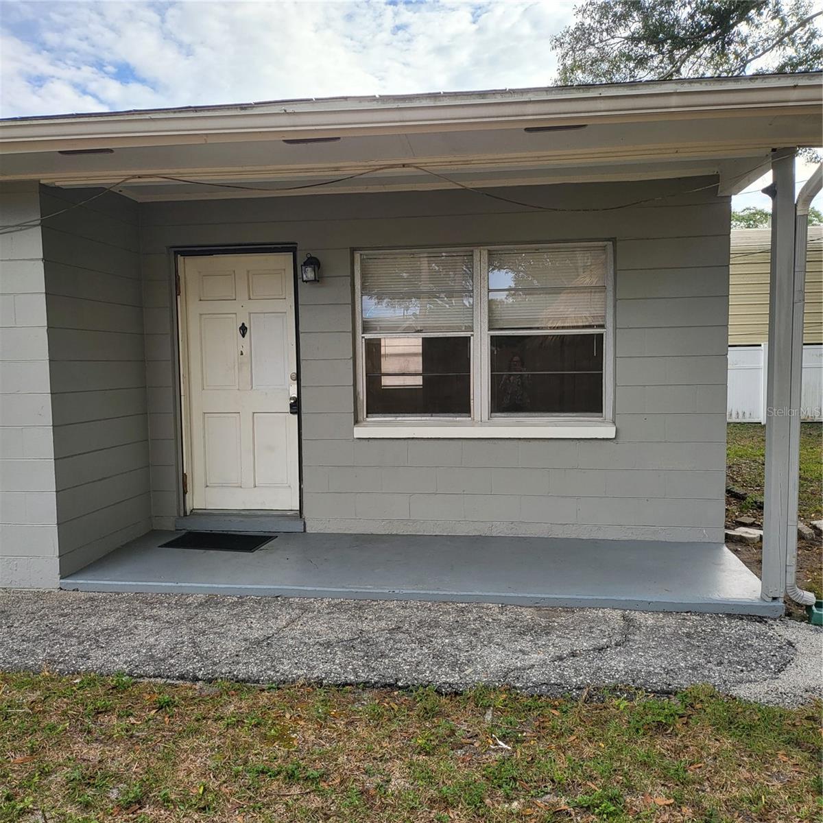 LAKE PALMS SEC 2 - Residential Lease