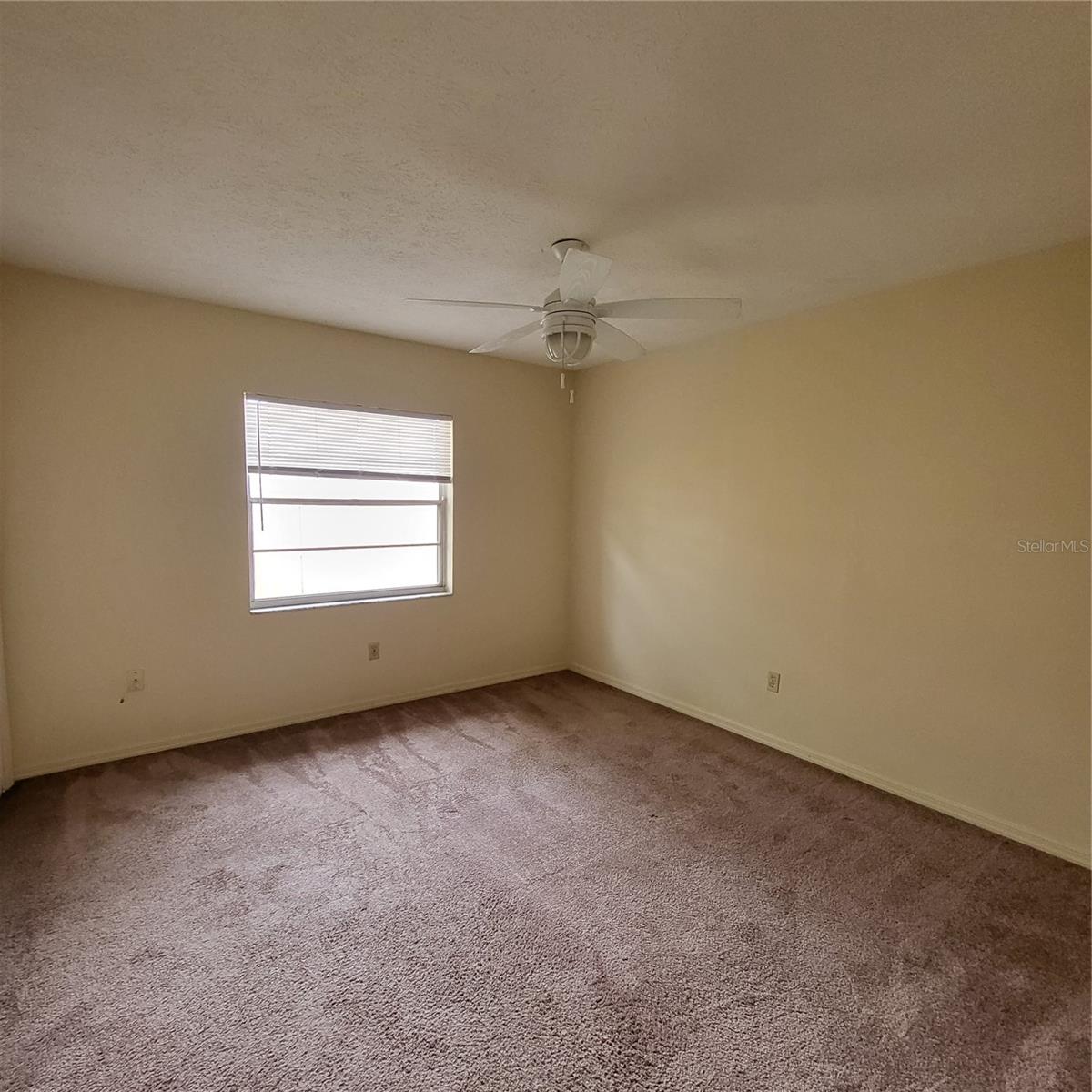 LAKE PALMS SEC 2 - Residential Lease