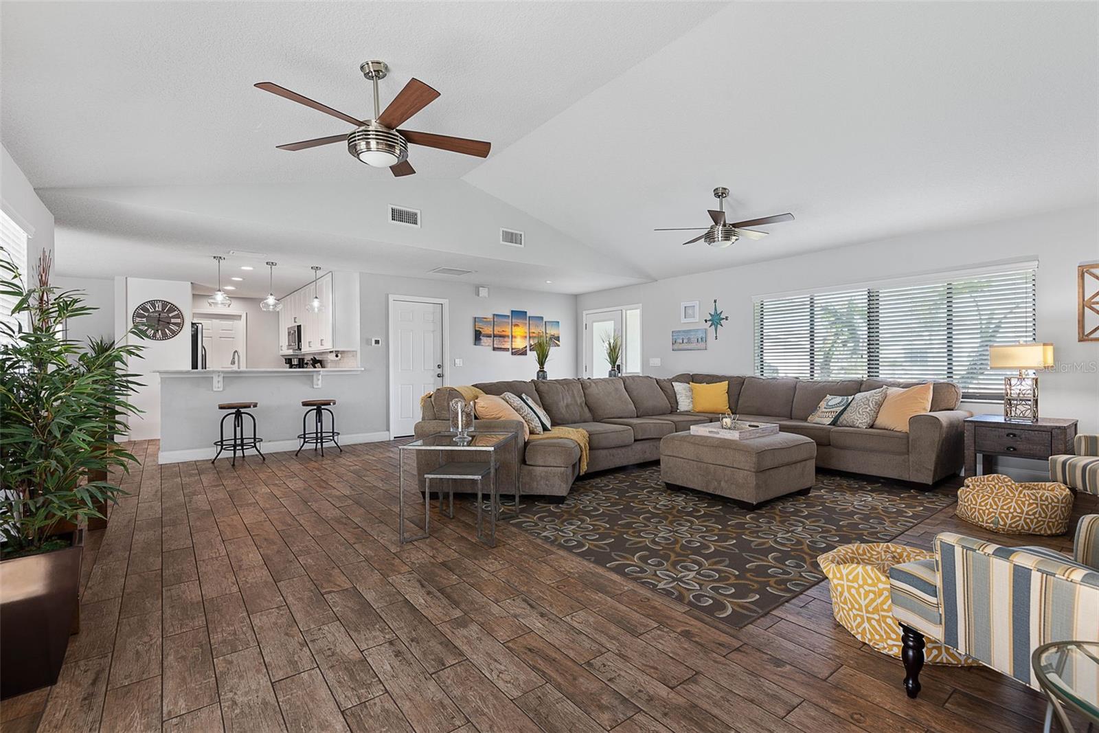 PALM COAST SEC 03 PALM HARBOR OFFICE PARK - Residential