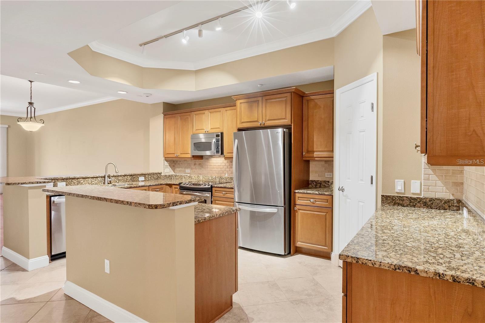 LAKE VISTA RESIDENCES PH III - Residential Lease