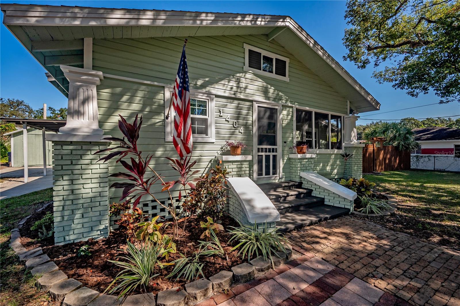 1404 E CAYUGA STREET