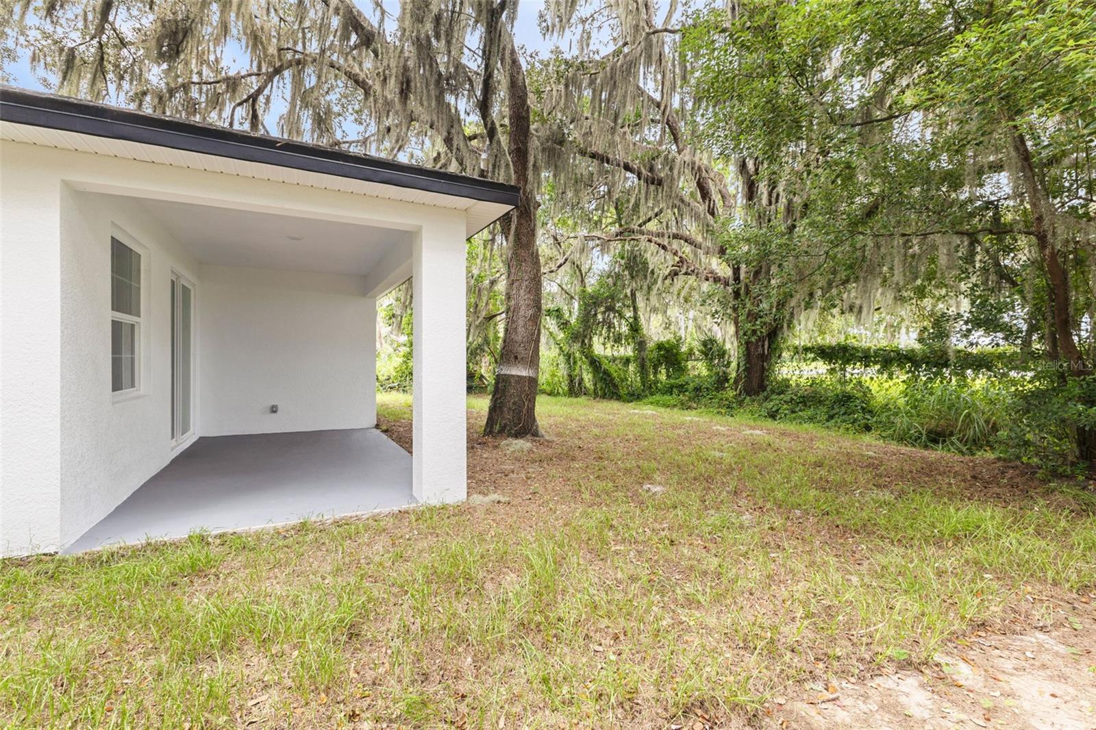 ROSELAND PARK - Residential Lease